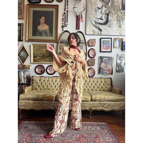 VTG Boho Light Yellow Knit Daisy Shawl w Arm Openings by Cami One Size Fits Most - Picture 11 of 14